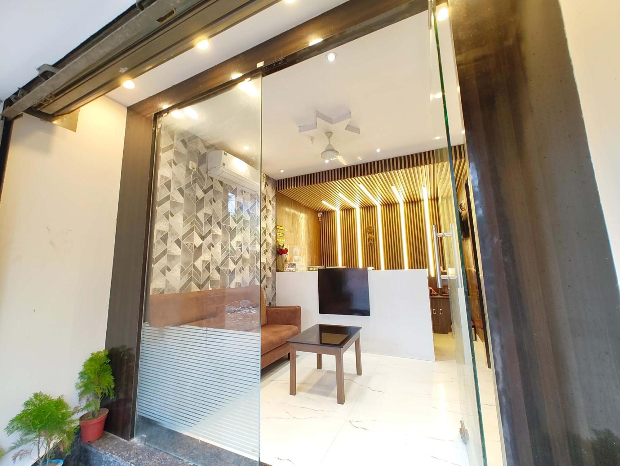 Hotel Goroomgo Park View - Spacious And Decorated - Best In Puri