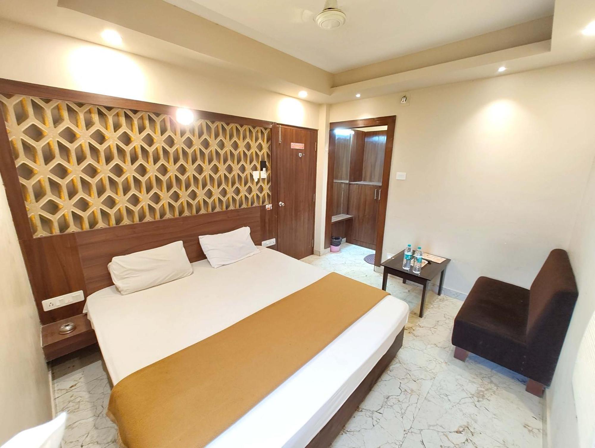 Hotel Goroomgo Park View - Spacious And Decorated - Best In Puri