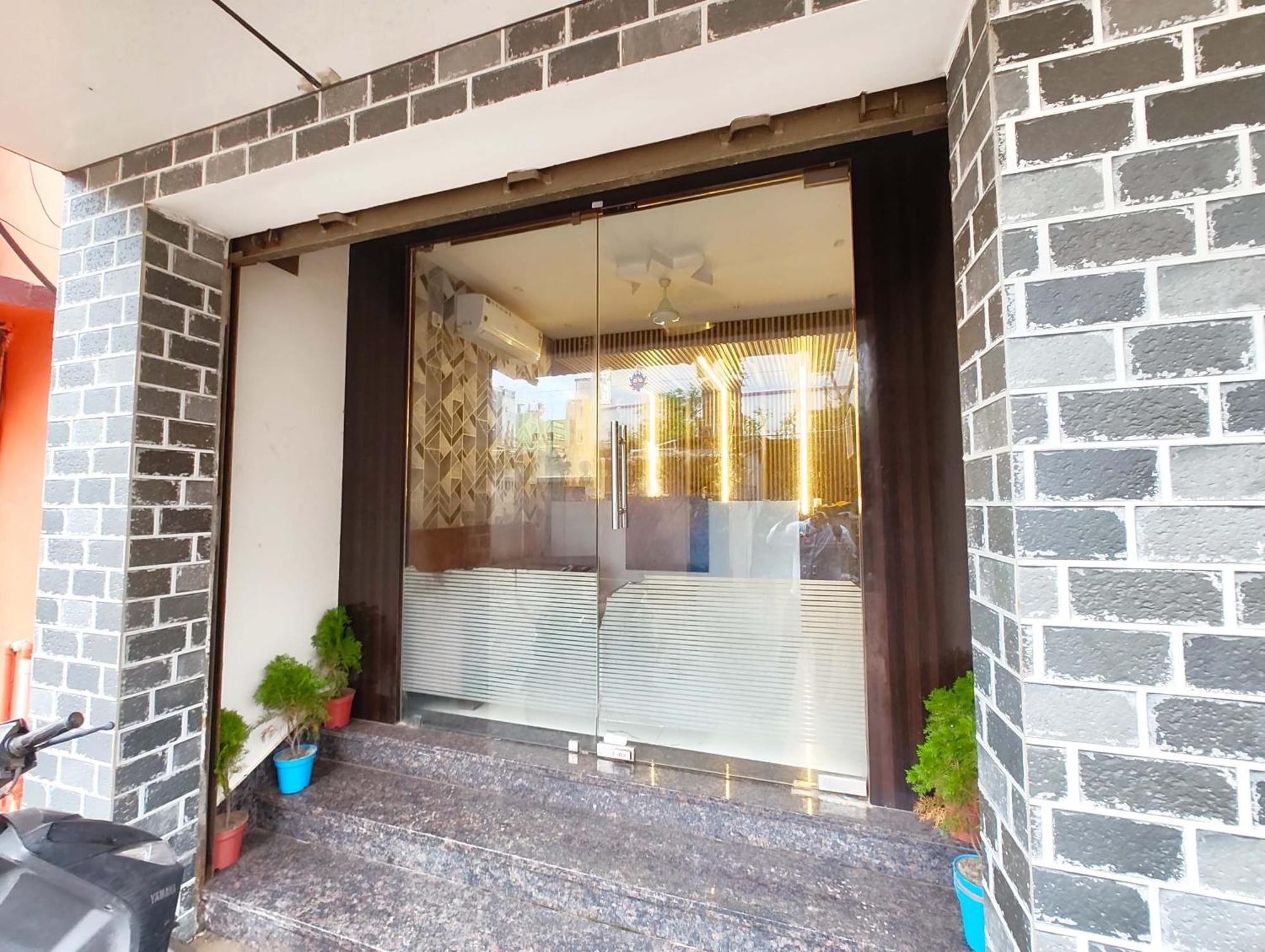 Goroomgo Park View - Spacious And Decorated - Best In Hotel
